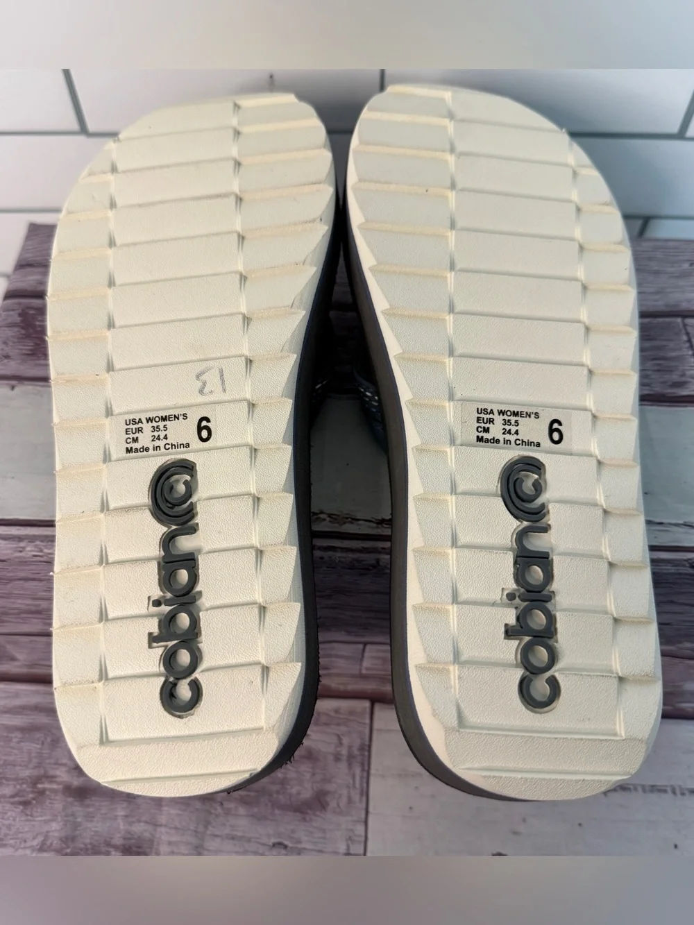 Cobian Women’s  Blue Gray Foam Flip Flop 🩴 Sandals Size 6